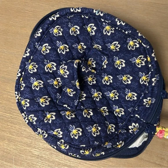 Vera Bradley 2002 Maison Blue Home and Away Travel Case - Picture 4 of 10